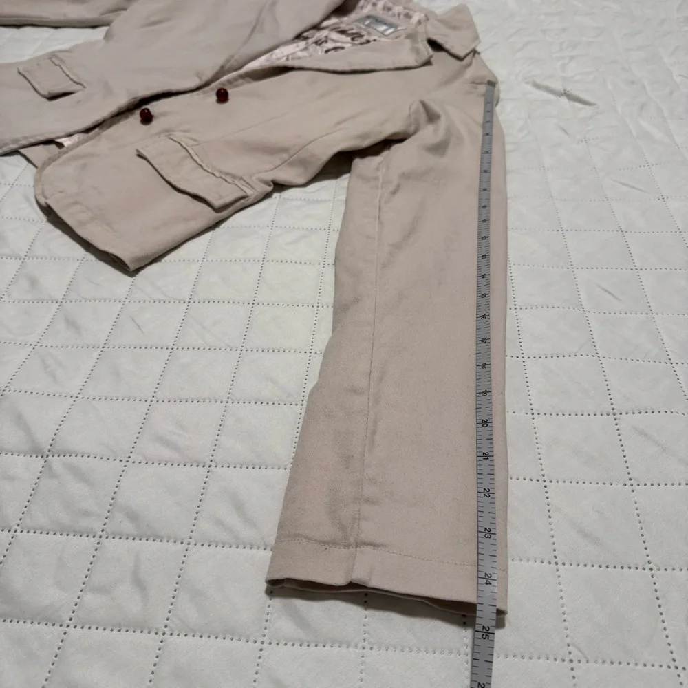 paparazzi •	brand 	•	beige